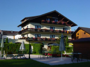 Hotels in Sankt Georgen Im Attergau